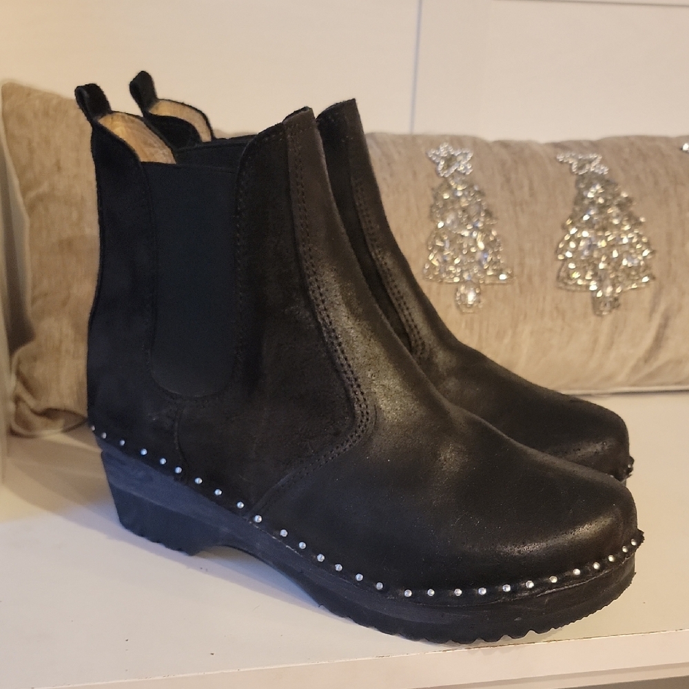 Troentorp Rockwell Black Studded Ankle Boots